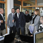 Fernández Carriedo durante su visita de ayer.-Valentín Guisande