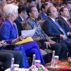 La directora ejecutiva del FMI, Christine Lagarde, con el presidente de Indonesia, Joko Widodo, durante las sesiones del Fondo en Bali,-EFE