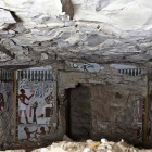 Imagen de la tumba del "guardián de la puerta del dios Amón" hallada en Luxor.-Foto: EFE