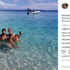 Messi y Suárez, con sus respectivas familias en Barbuda.-INSTAGRAM
