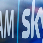 Un autobús con el logo de Team Sky.-EL PERIÓDICO