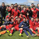 El Numancia Juvenil festejó su título en el Grupo 2 de División de Honor.-VALENTÍN GUISANDE