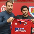 Iñaki Bea y Rubén Andrés en la presentación del nuevo técnico del Numancia en Los Pajaritos. T.R.