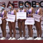 Las chicas del Nivel 7 Grupos que lograron ayer el oro en Valencia. HDS