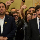 Oriol Junqueras y Carles Puigdemont, el 27 de octubre del 2017.-ROSER VILALLONGA (ACN)