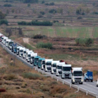 Marcha lenta de camiones en la N-240 a su paso por Lleida.-ARCHIVO / ACN / SALVADOR MIRET