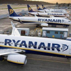 Aviones de Ryanair en el aeropuerto de Madrid.-EUROPA PRESS