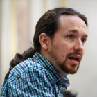 Pablo Iglesias, durante una rueda de prensa.-EMILIO NARANJO (EFE)