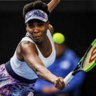 Venus Williams, en acción en el torneo australiano.-FILIP SINGER / EFE
