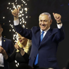Netanyahu proclama una tremenda victoria en las elecciones.-AP
