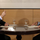 El presidente del Gobierno, Mariano Rajoy, y el líder de C's, Albert Rivera, el pasado agosto, en el Congreso de los Diputados.-JOSÉ LUIS ROCA
