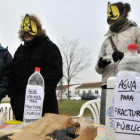 Desayuno reivindicativo contra el fracking celebrado en Soria. / VALENTÍN GUISANDE-