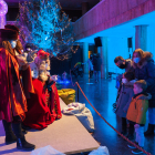 Los Reyes Magos reciben a los niños en el Ayuntamiento, tras la Cabalgata de 2020. HDS