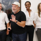 Peter Lindbergh, con modelos Lara Stone, Karen Alexander, Cecilia Chancellor y Nadja Auermann en Rotterdam.-EL PERIÓDICO