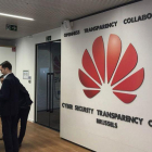 Nuevo centro de ciberseguridad de Huawei en Bélgica.-AP