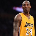 Kobe Bryant, en un partido con los Lakers.-AFP