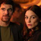 Alfonso Bassave y Leonor Watling, en el telfilme de TVE-1 Asesinato en la universidad.-RTVE