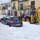 Granizada caída el 2 de julio en Almazán. / ÁLVARO MART´NEZ-