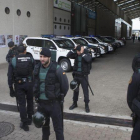 Agentes de la Guardia Civil, en un registro reciente.-EFE / QUIQUE GARCIA
