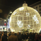 La bola luminosa de la plaza de Mariano Granados.-Valentín Guisande