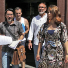 Los representantes de Sorianos en la sede de los juzgados-Mario Tejedor