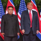 Kim Jong-un y Donald Trump.-EFE / KEVIN LIM