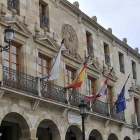 Fachada del Ayuntamiento de Soria.-VALENTÍN GUISANDE