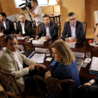 Imagen de la reunión de los equipos negociadores del Partido Popular y Ciudadanos en el Congreso de los Diputados.-JOSÉ LUIS ROCA