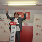 Mínguez, el domingo, tras conocerse el resultado en la sede del PSOE.-VALENTÍN GUISANDE