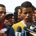 Jean Carlos Cesar Parra y Jorge Luis Gonzalez Romero, desertores de la Guardia Nacional Bolivariana.-AP