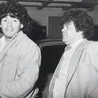 Cyterszpiler junto a su amigo Maradona.-ARCHIVO / EL PERIÓDICO