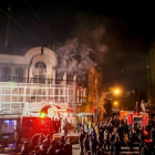 Manifestantes iranís incendian la Embajada saudí en Teherán.-AFP / MOHAMMADREZA NADIMI