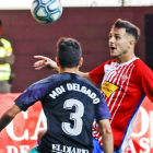 Álvaro Traver, en una acción de juego con el Sporting de Gijón. Marcos León/La Nueva España