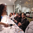Cata de vino de Dominio de Es y Antídoto, de la Ribera del Duero de Soria. ANA HERNANDO