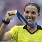 La árbitra francesa Stéphanie Frappart.-UEFA