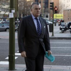 Bárcenas a su llegada a los juzgados de la plaza de Castilla de Madrid.-JOSÉ LUIS ROCA