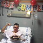 Luis Valcarce celebró su 24 cumpleaños tras pasar por el quirófano en Gijón.-CEDIDA C.D. NUMANCIA