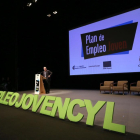 El presidente de la Junta de Castilla y León, Juan Vicente Herrera, clausura el acto de presentación del Plan de Empleo Joven.-ICAL