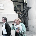 Manuela Carmena sale del Ayuntamiento de Madrid, el pasado 15 de junio, su primero como alcaldesa.-