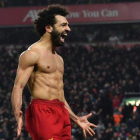 Mohamed Salah celebra su gol al Manchester United.-PAUL ELLIS (AFP)