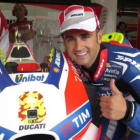 Héctor Barberá, con su Ducati oficial (y su mono aún del equipo Avintia) en Motegi.-EMILIO PÉREZ DE ROZAS (Enviado especial)