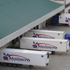 Camiones de Molinero Logística en sus instalaciones de Ólvega, en una imagen del viernes.-VALENTÍN GUISANDE