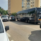La Guardia Civil interviene en el autobús en el que viajaba la persona detenida. HDS