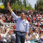 Pedro Sánchez en la Fiesta de la Rosa en Fuenlabrada.-Foto: AGUSTÍN CATALÁN
