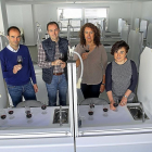 David Orden, José Manuel Rodriguez, Josefina Vila y Encarna Fernández en la sala de catas de la Escuela de Enología del Campus de Palencia-Brágimo