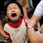 La mayoría de las víctimas son niños sin vacunar.-EFE