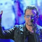 Bono, durante su actuación en 'Che tempo che fa', programa de la televisión italiana, el pasado 12 de octubre.-