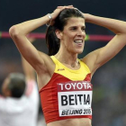 Beitia se disculpa tras quedar eliminada en 2,01 metros, en la final de altura.-EFE/FRANCK ROBICHON