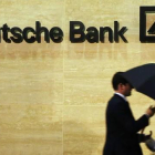 Una oficina del Deutsche Bank en Londres.-REUTERS