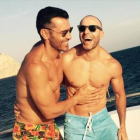 Jesús Vázquez y Roberto Cortés, en una de las fotografías que han elegido para ilustrar sus vacaciones en Instagram.-Foto: INSTAGRAM